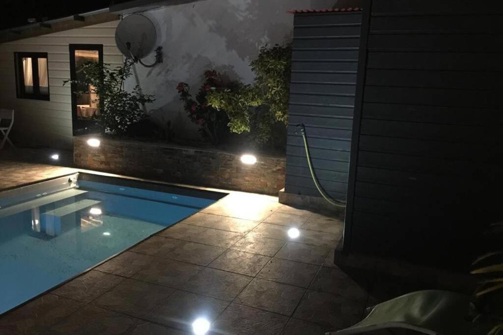 Ylang Residence Avec Piscine Chauffee & Jacuzzi Le Patelin Exterior foto