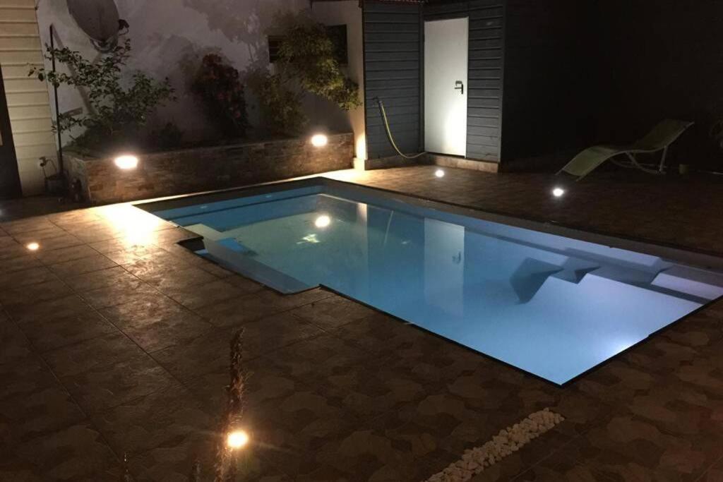 Ylang Residence Avec Piscine Chauffee & Jacuzzi Le Patelin Exterior foto